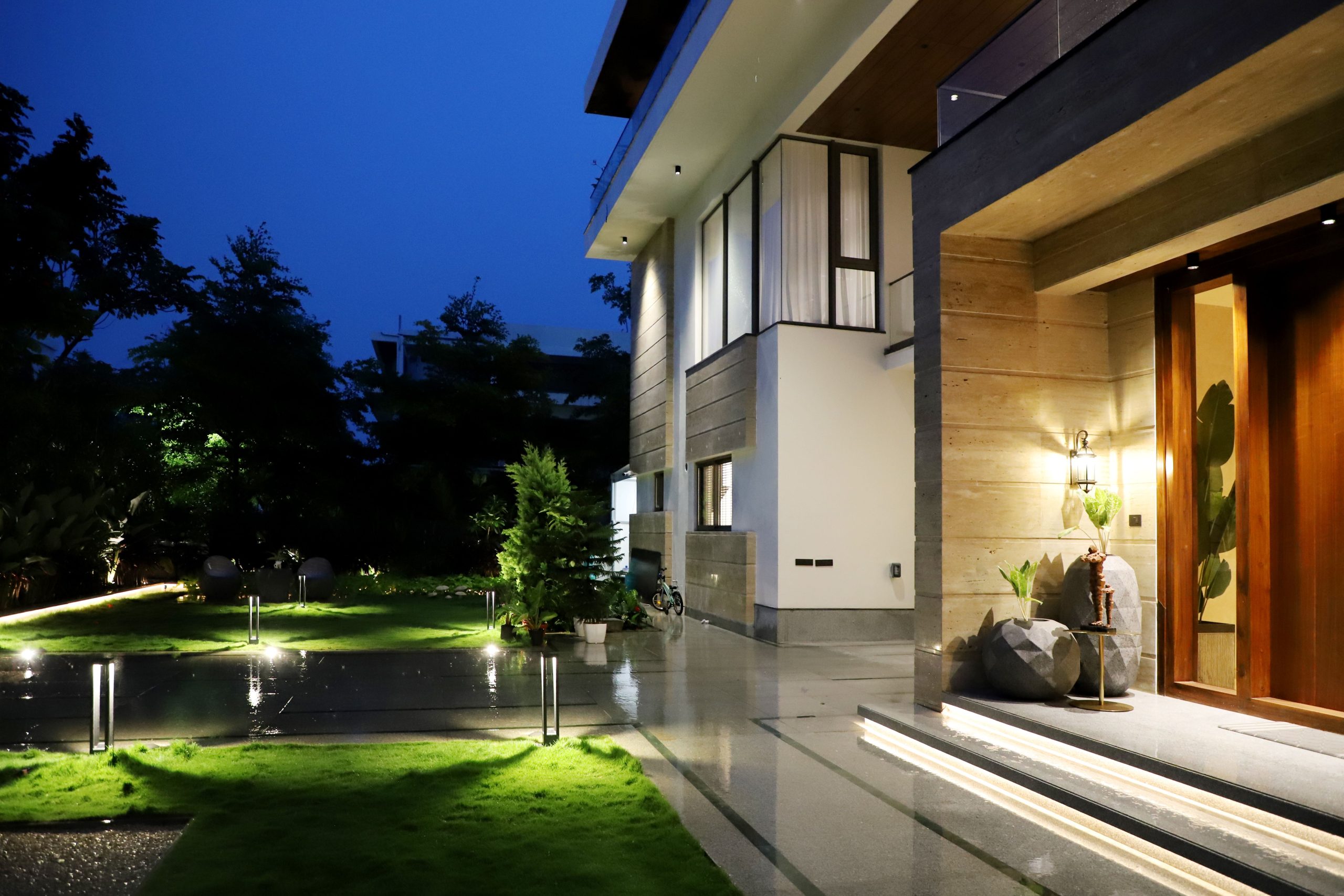 Contemporary Garden Home